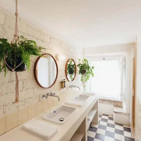 招待所 Legasea - 3*